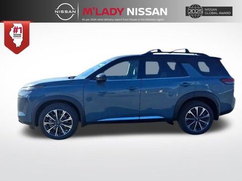 New 2026 Nissan Pathfinder Platinum image 4