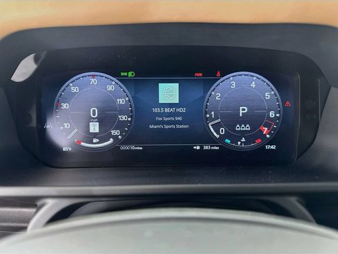 New 2026 Land Rover Defender 110 X-Dynamic SE AWD/4WD image 12