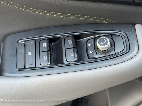 Used 2025 Subaru Outback Onyx Edition AWD/4WD image 26