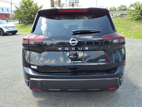 Used 2025 Nissan Rogue SV AWD/4WD image 6