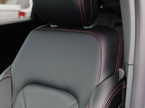 Used 2025 Ford Escape ST-Line Elite w/ Premium Technology Package image 16