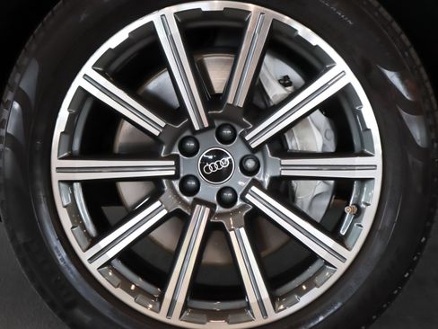 Used 2023 Audi Q7 2.0T Premium Plus image 5