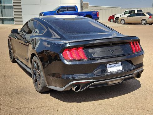 Used 2018 Ford Mustang Coupe w/ Black Accent Pkg RWD image 2