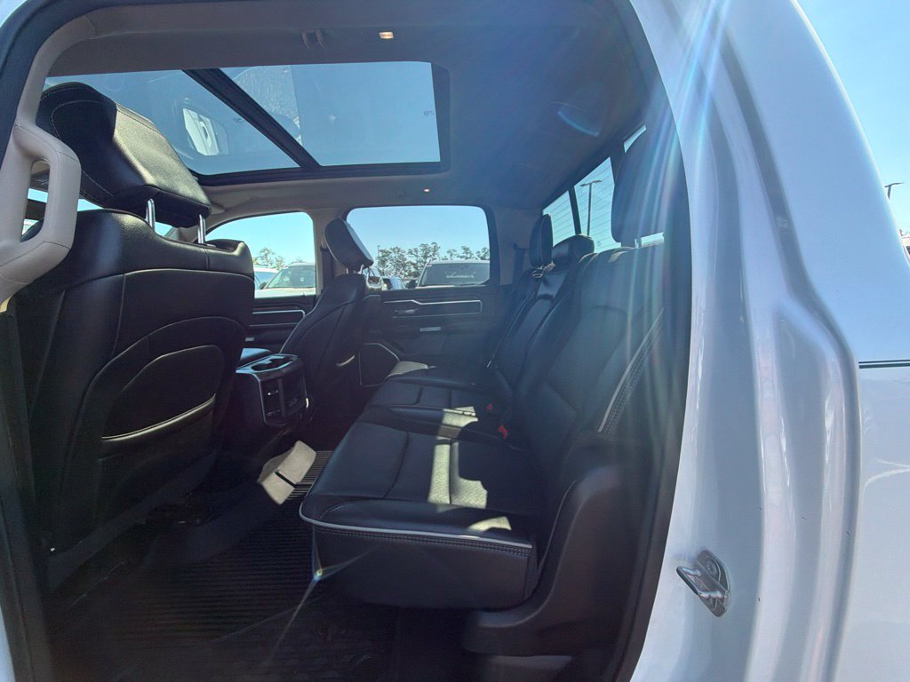Used 2020 RAM 1500 Laramie AWD/4WD image 7
