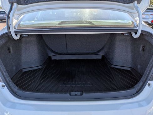Used 2022 Honda Accord Sport image 6