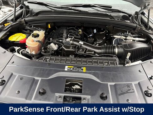 Used 2024 Jeep Grand Cherokee L Limited w/ Luxury Tech Group II image 28