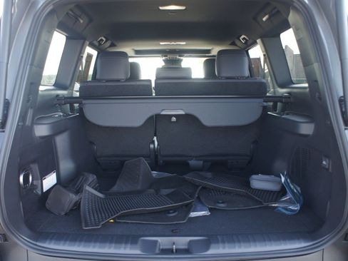Used 2026 Lexus GX 550 AWD/4WD image 17