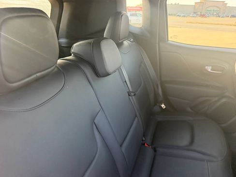 Used 2020 Jeep Renegade Altitude AWD/4WD image 89