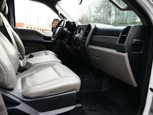 Used 2019 Ford F550 XL / DRW / Knapheide KUV / V8 image 39