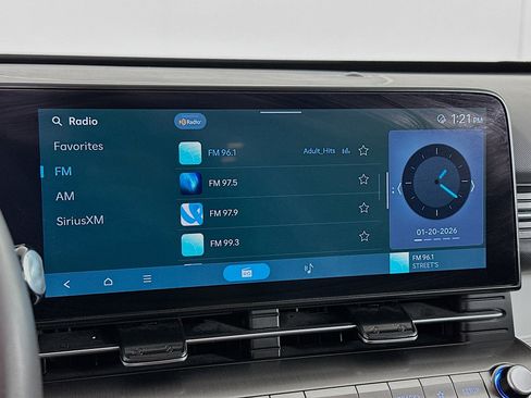 Used 2025 Hyundai Kona SEL image 21