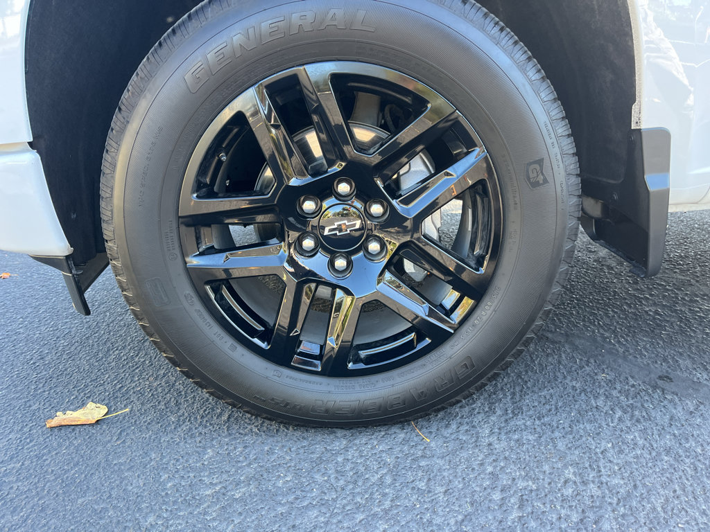 Certified 2026 Chevrolet Silverado 1500 Custom AWD/4WD image 13