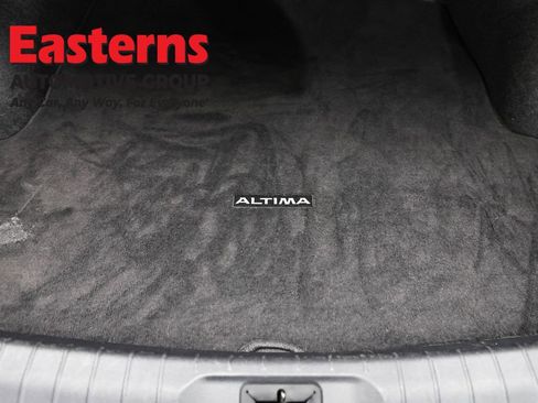 Used 2022 Nissan Altima 2.5 SR AWD/4WD image 9