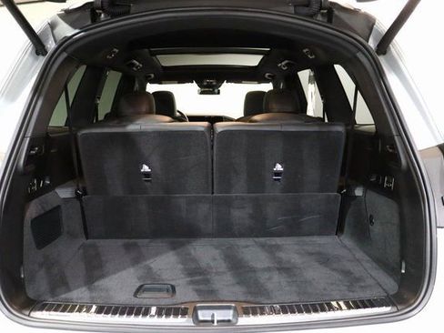 Used 2024 Mercedes-Benz GLS 580 4MATIC image 31