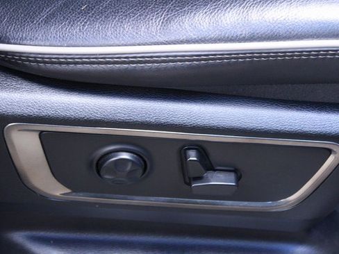 Used 2019 RAM 1500 Limited image 11