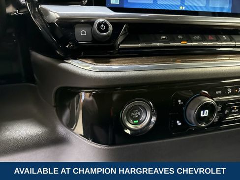 Used 2023 Chevrolet Silverado 1500 LT AWD/4WD image 22