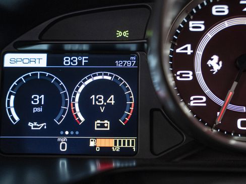 Certified 2019 Ferrari Portofino Convertible image 43