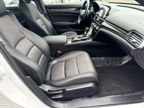 Used 2022 Honda Accord Sport image 12
