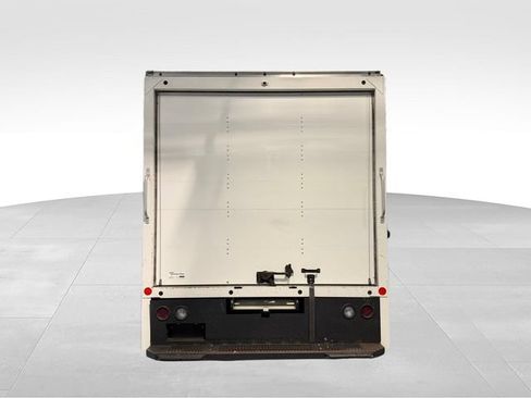 Used 2024 Ford E-350 and Econoline 350 Super Duty w/ Driver's Safety Package RWD image 5