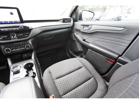 Certified 2025 Ford Escape Active image 12