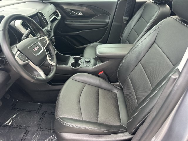 Used 2023 GMC Terrain SLT w/ Tech Package FWD image 21