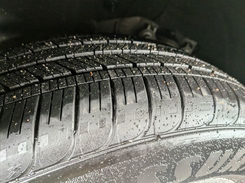 Used 2020 Ford Explorer Limited image 14