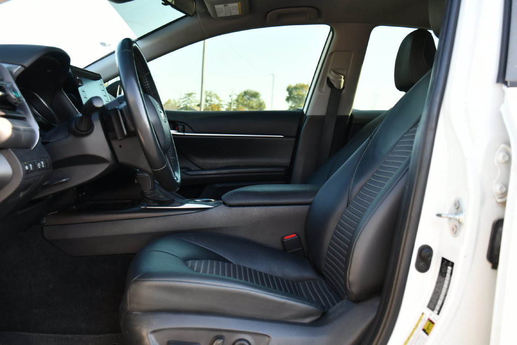 Used 2023 Toyota Camry SE FWD image 15