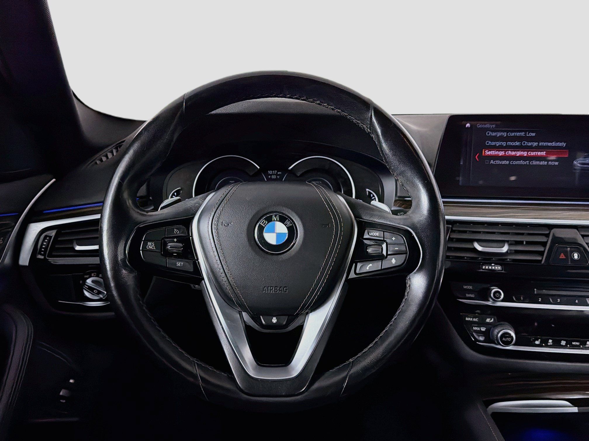 Used 2019 BMW 530e xDrive w/ Luxury Package AWD/4WD image 18