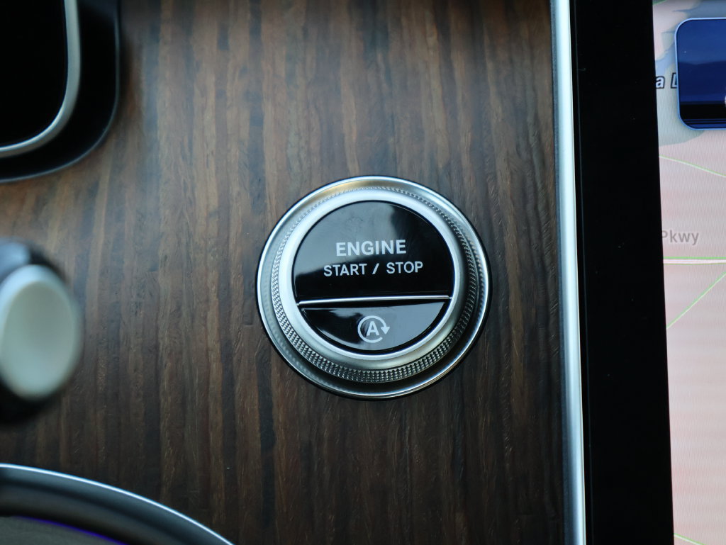 Certified 2026 Mercedes-Benz C 300 4MATIC Sedan image 28