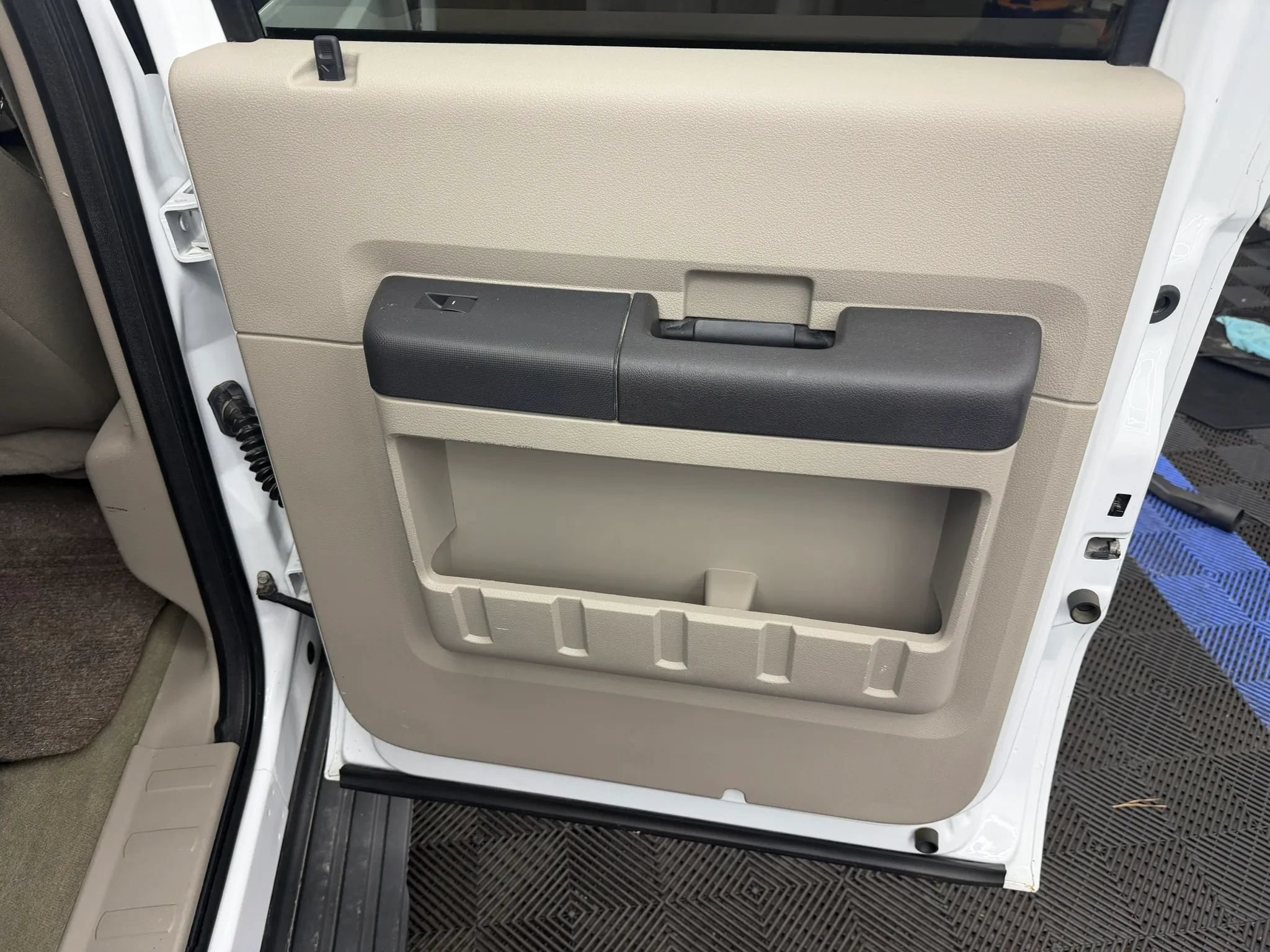 Used 2008 Ford F350 XLT RWD image 5