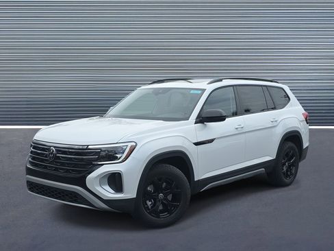 New 2026 Volkswagen Atlas Peak Edition AWD/4WD image 1