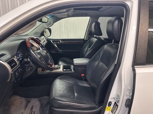 Used 2013 Lexus GX 460 image 10
