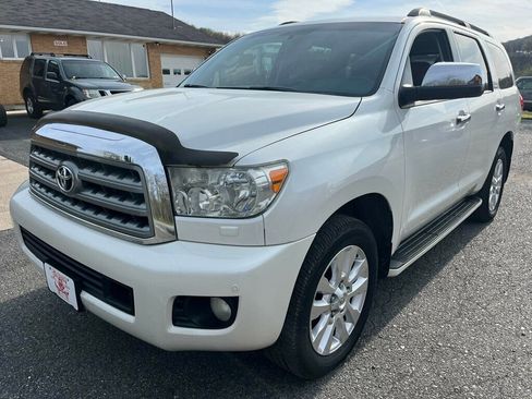 Used 2013 Toyota Sequoia Platinum image 7