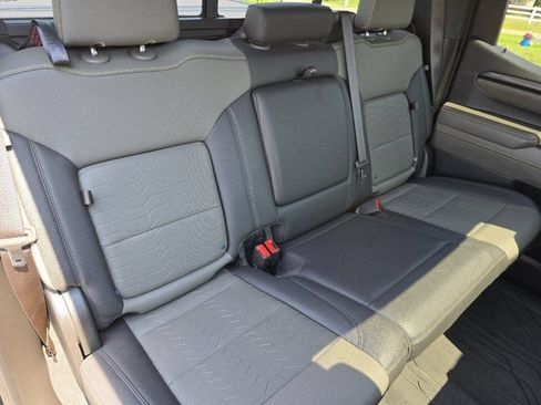 Used 2024 Chevrolet Silverado 1500 ZR2 w/ Technology Package AWD/4WD image 29