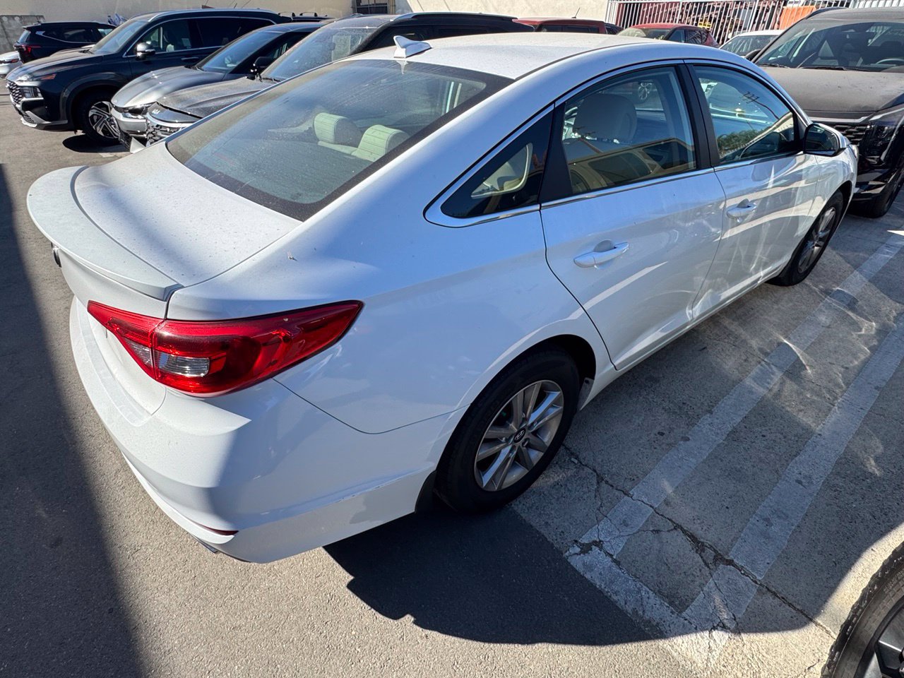 Used 2015 Hyundai Sonata SE FWD image 3