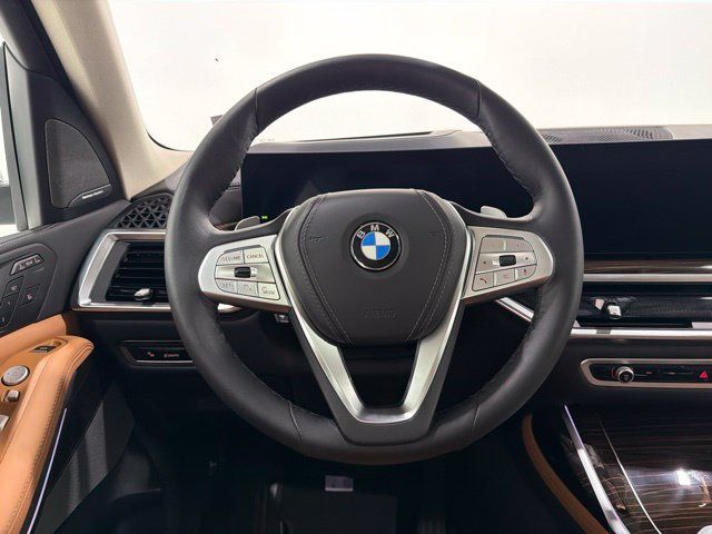 Used 2026 BMW X7 xDrive40i AWD/4WD image 34