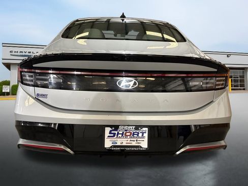 Used 2025 Hyundai Sonata SEL FWD image 4
