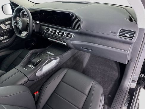 Certified 2026 Mercedes-Benz GLS 450 4MATIC image 18