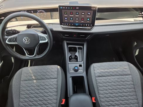 Used 2025 Volkswagen Tiguan S FWD image 22