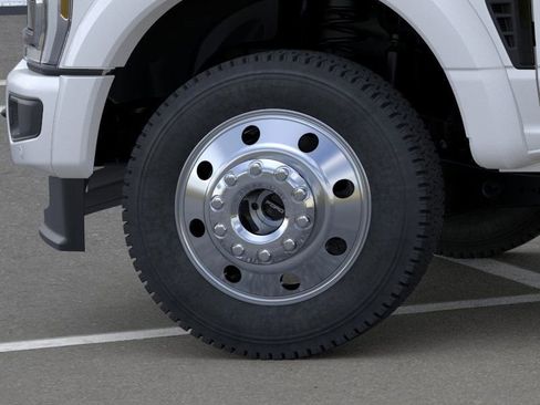 New 2026 Ford F450 Platinum w/ FX4 Off-Road Package image 19