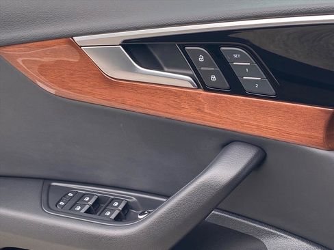 Used 2023 Audi A4 2.0T Premium w/ Convenience Package image 19