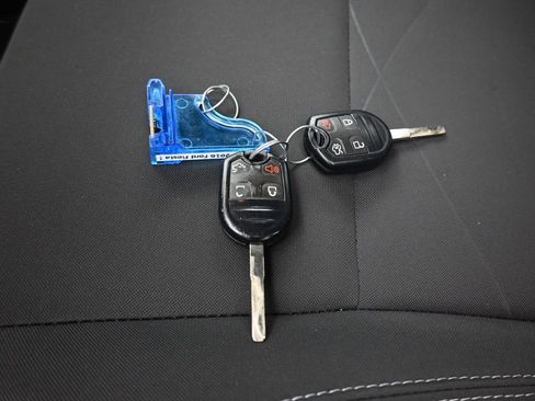 Used 2016 Ford Fiesta SE FWD image 41