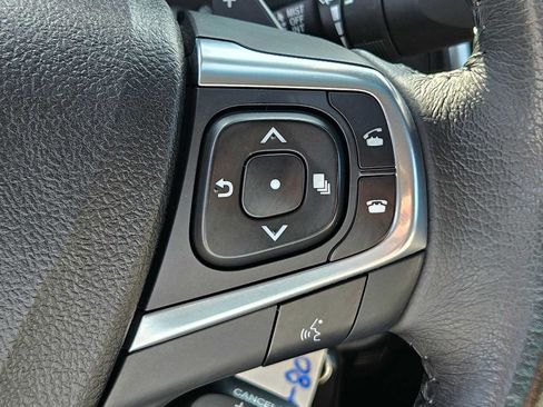 Used 2017 Toyota Camry SE FWD image 19