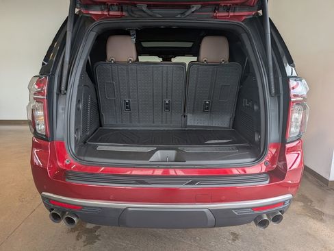 Used 2023 Chevrolet Tahoe High Country image 5