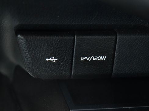 Used 2023 Toyota Camry SE image 25