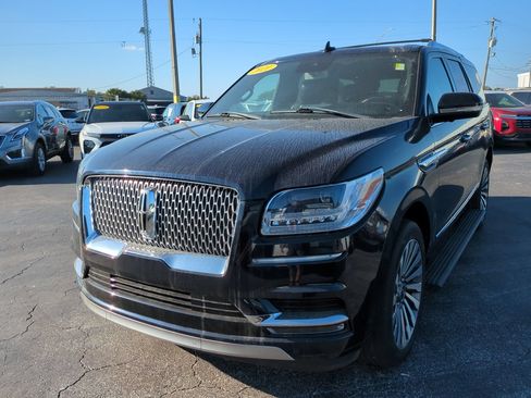 Used 2021 Lincoln Navigator Reserve w/ Luxury Package RWD image 7