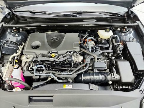 Used 2025 Toyota Camry LE FWD image 28