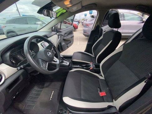 Used 2021 Nissan Versa SV FWD image 19