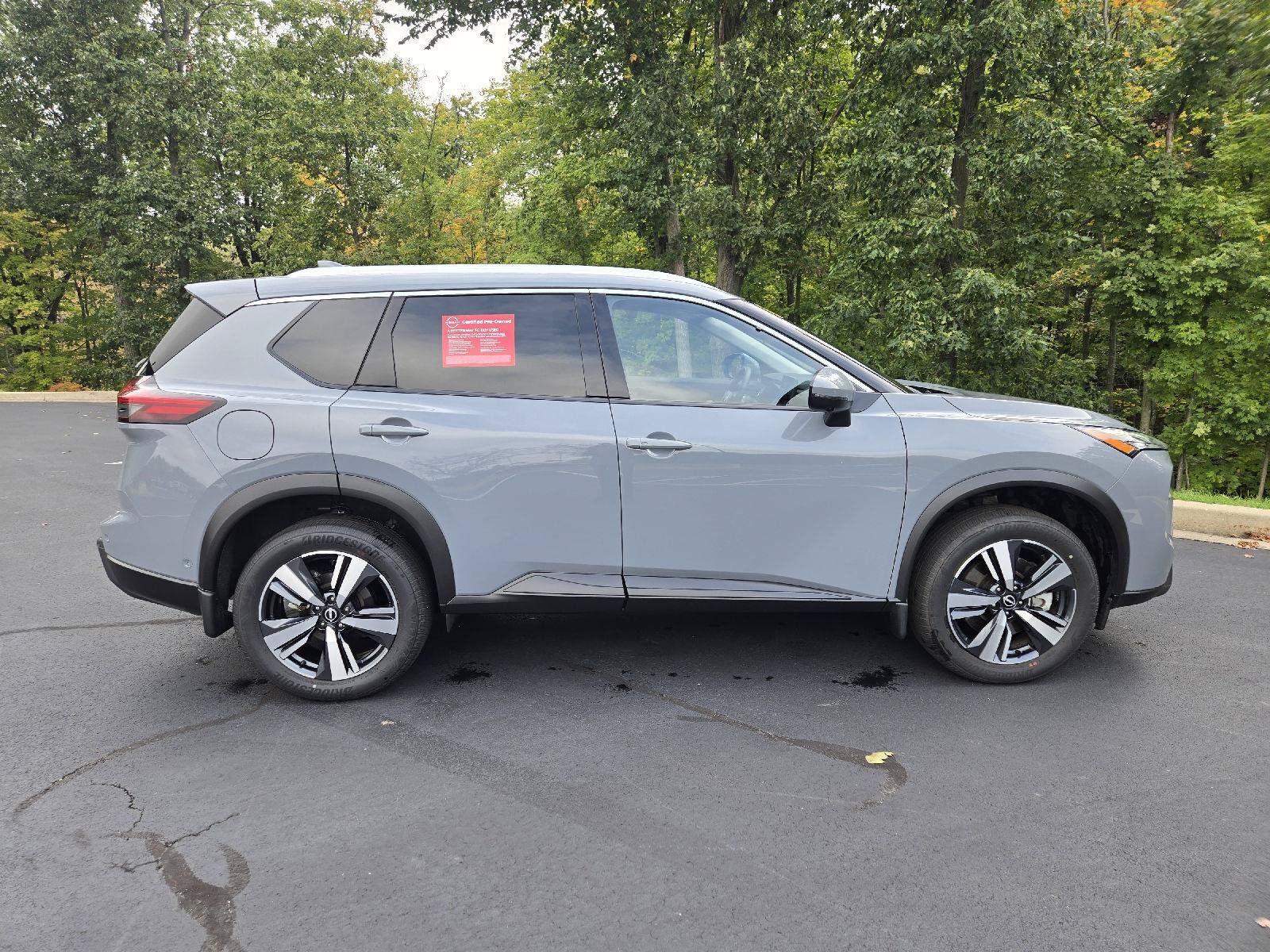 Certified 2025 Nissan Rogue SL w/ Tech Package AWD/4WD image 2