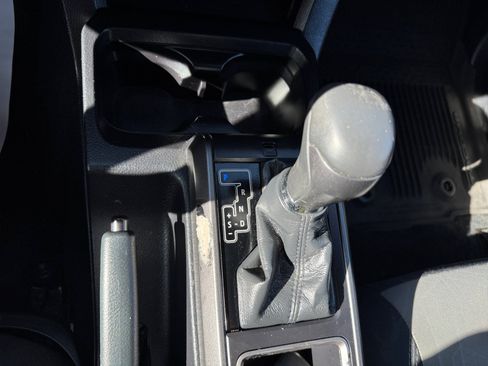 Used 2021 Toyota Tacoma TRD Off-Road w/ Technology Package image 24