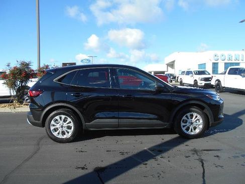 Certified 2025 Ford Escape Active FWD image 3